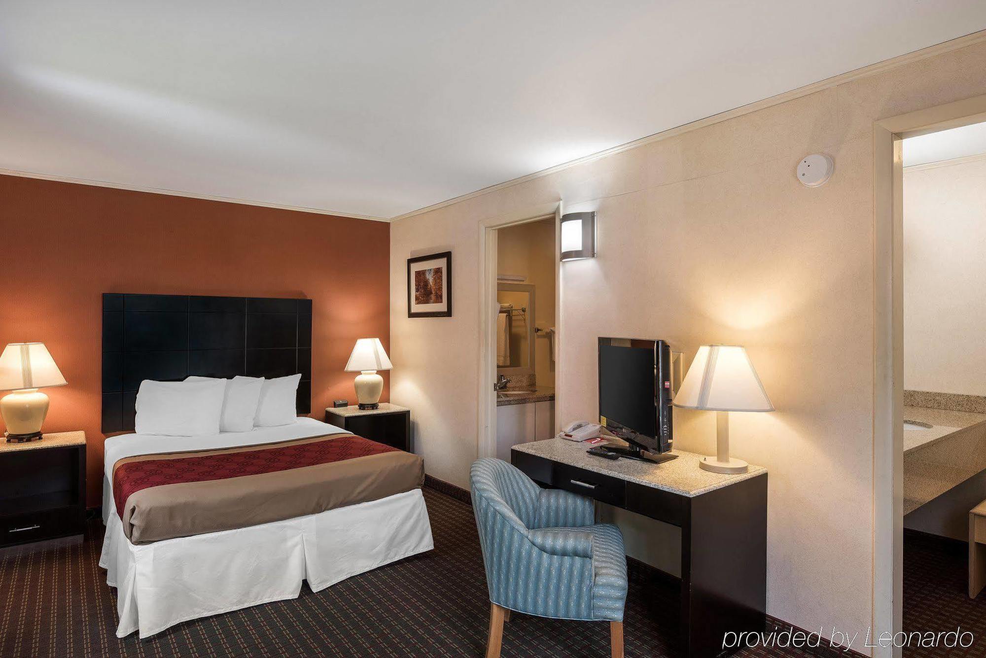 Lodge Econo Pocomoke Hwy 13 *